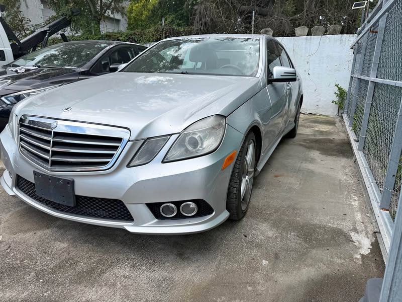 2010 Mercedes-Benz E-Class - E 350 4MATIC Sedan 4D