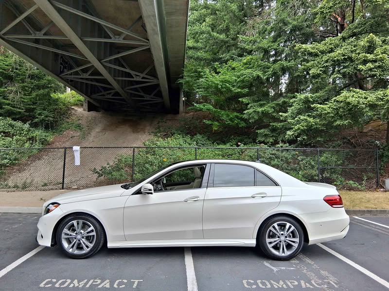 2014 Mercedes-Benz E-Class E 250 BlueTEC Sedan 4D
