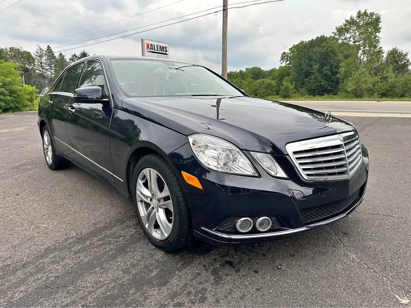 2010 Mercedes-Benz E-Class - E 350 4MATIC Sedan 4D