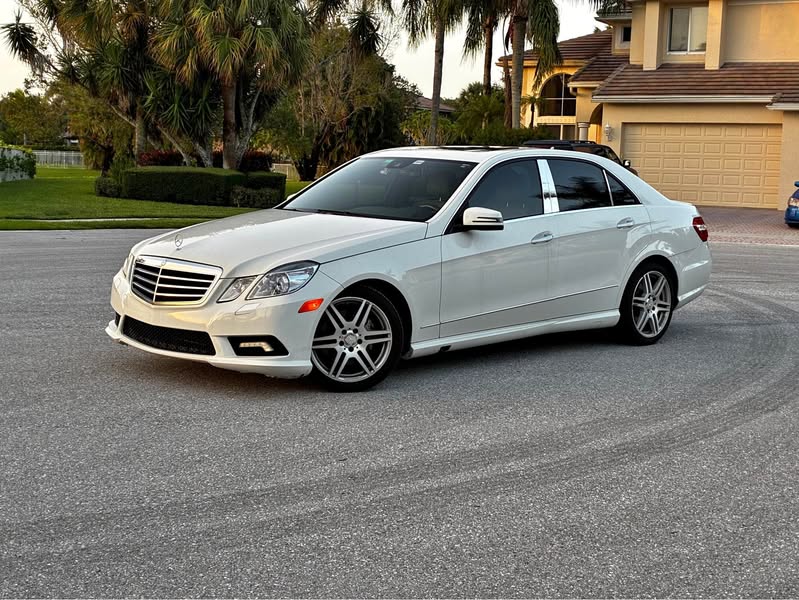 2010 Mercedes-Benz E-Class - E 350 Sedan 4D