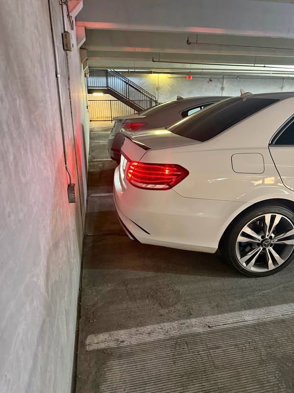 2014 Mercedes-Benz E-Class - E 350 4MATIC Sedan 4D