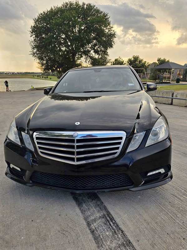 2011 Mercedes-Benz E-Class - E 350 4MATIC Sedan 4D