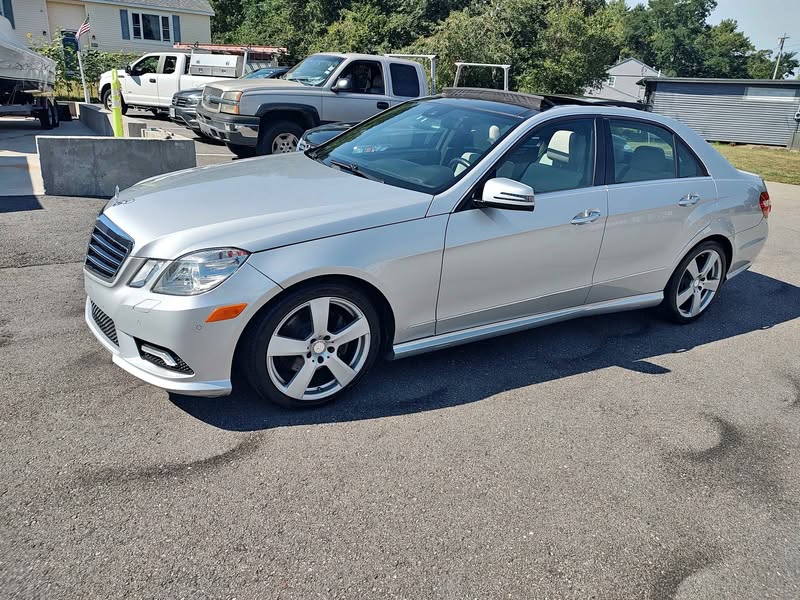 2011 Mercedes-Benz E-Class - E 350 4MATIC Sedan 4D