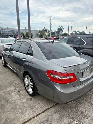 2010 Mercedes-Benz E-Class - E 550 4MATIC Sedan 4D