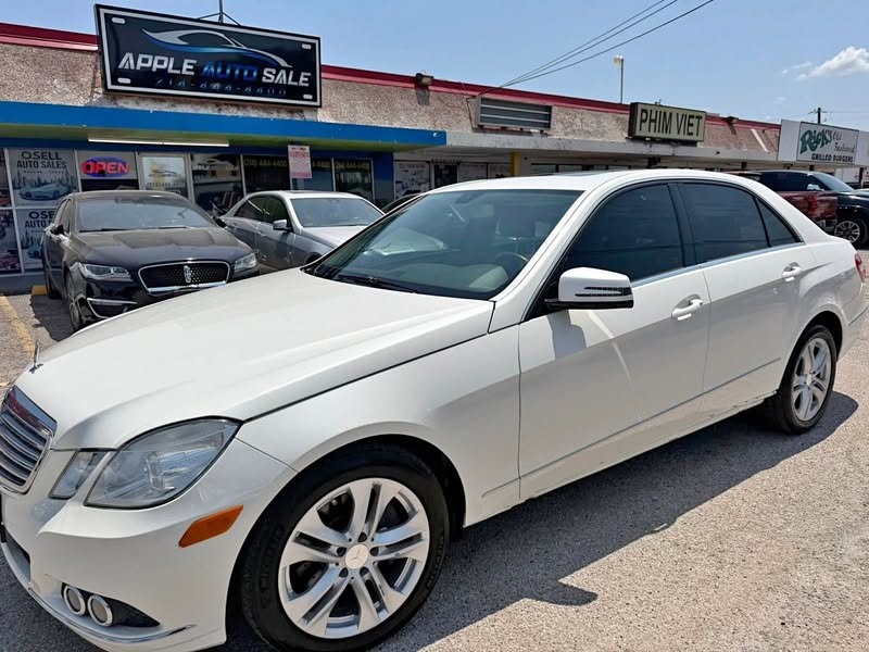 2011 Mercedes-Benz E-Class