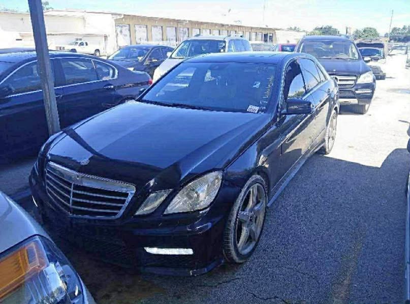 2011 Mercedes-Benz E-Class - E 350 4MATIC Sedan 4D