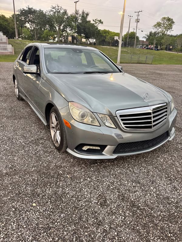 2010 Mercedes-Benz E-Class - E 350 4MATIC Sedan 4D