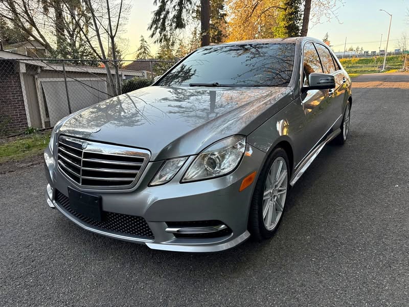 2013 Mercedes-Benz  e-class E 350 Sedan 4D