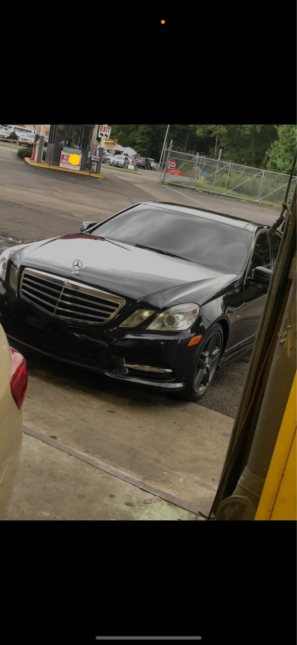 2012 Mercedes-Benz E-Class - E 550 4MATIC Sedan 4D