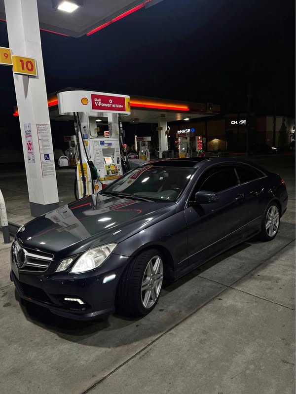 2010 Mercedes-Benz E-Class - E 550 Coupe 2D