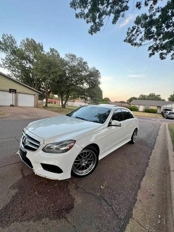 2014 Mercedes-Benz E-Class - E 350 4MATIC Sedan 4D