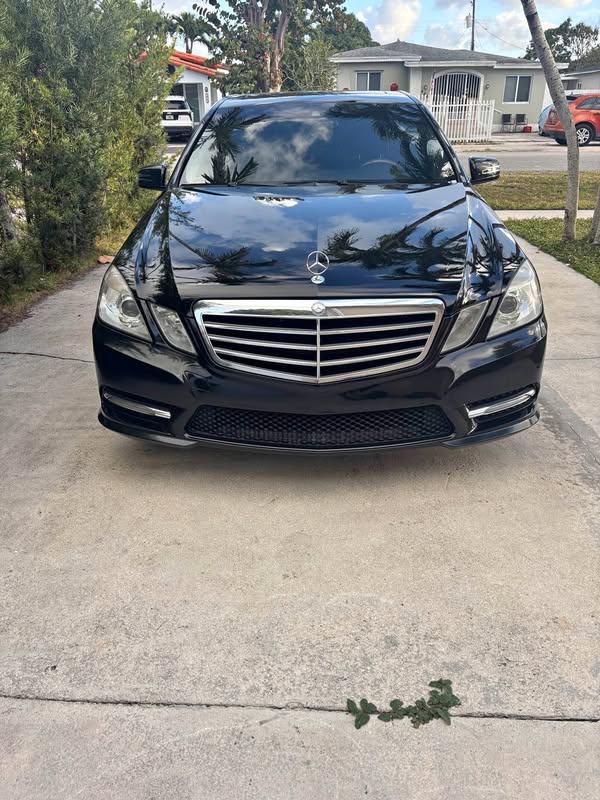 2013 Mercedes-Benz E-Class - E 350 4MATIC Sedan 4D