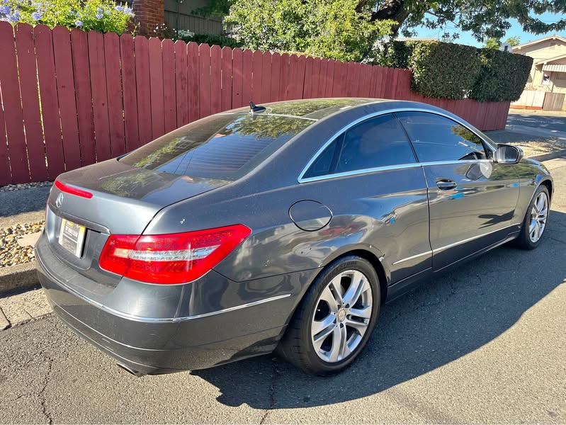 2010 Mercedes-Benz E-Class - E 350 4MATIC Coupe 2D