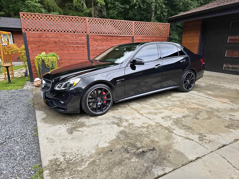 2016 Mercedes-Benz Mercedes-AMG E-Class E 63 S AMG Sedan 4D