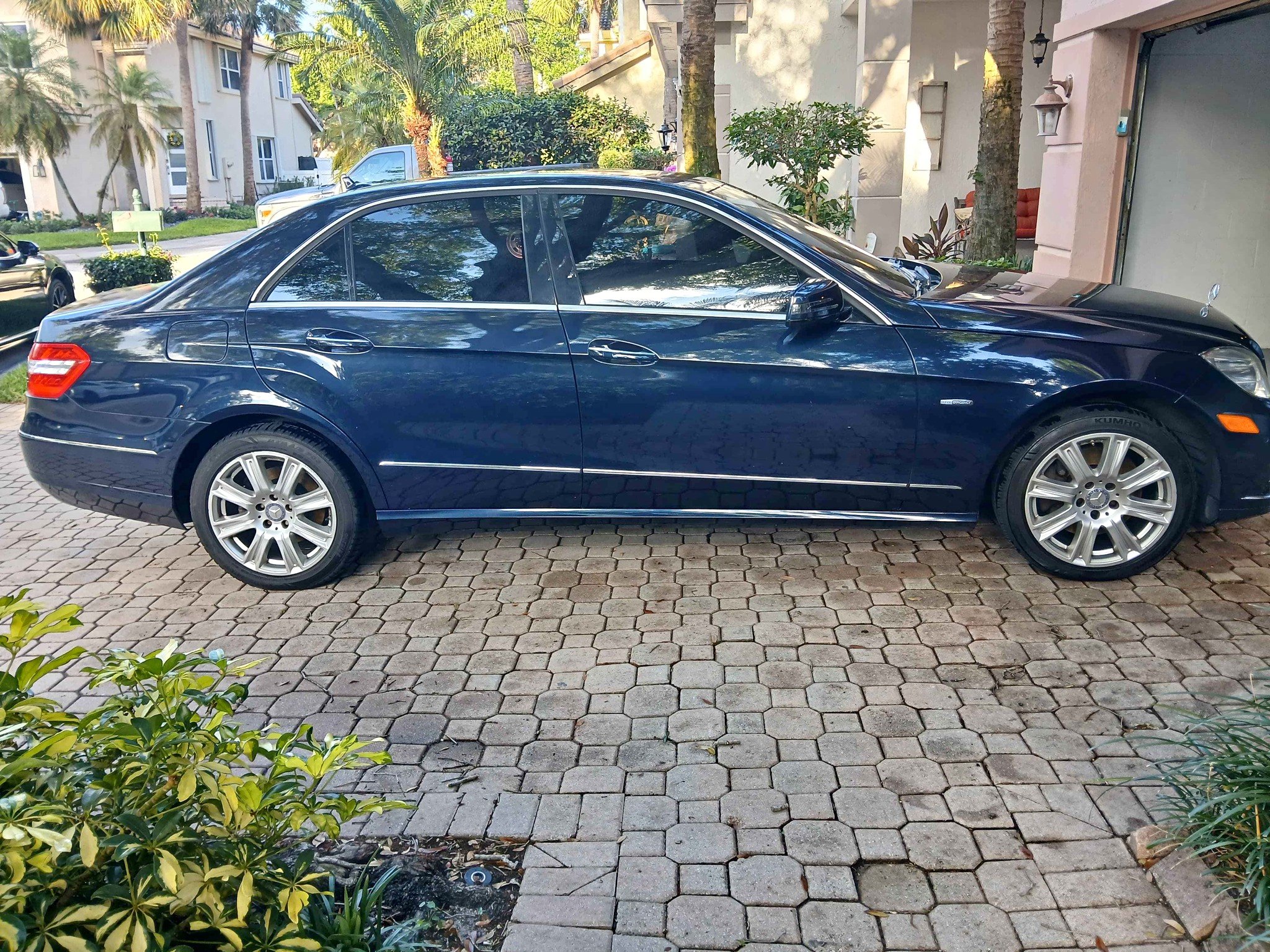 2012 Mercedes-Benz E-Class - E 350 BlueTEC Sedan 4D