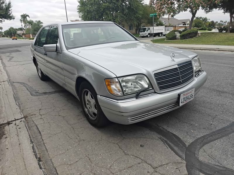 1999 Mercedes-Benz S-Class - S 320 LWB Sedan 4D
