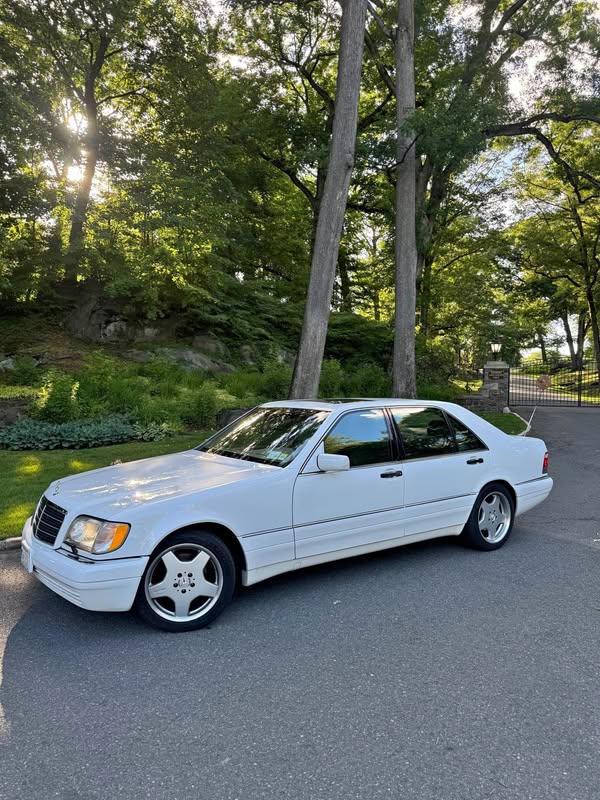 1999 Mercedes-Benz S-Class - S 500 Sedan 4D