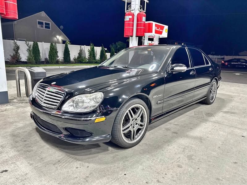 2006 Mercedes-Benz S-Class - S 65 AMG Sedan 4D