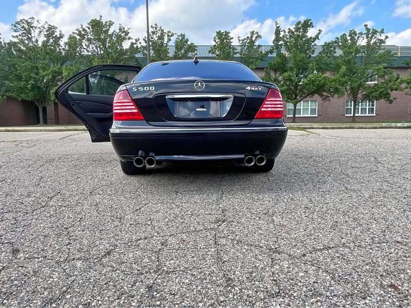 2005 Mercedes-Benz S-Class - S 500 4MATIC Sedan 4D