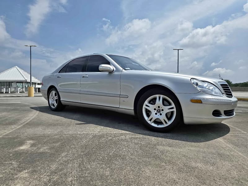 2005 Mercedes-Benz S-Class - S 500 4MATIC Sedan 4D