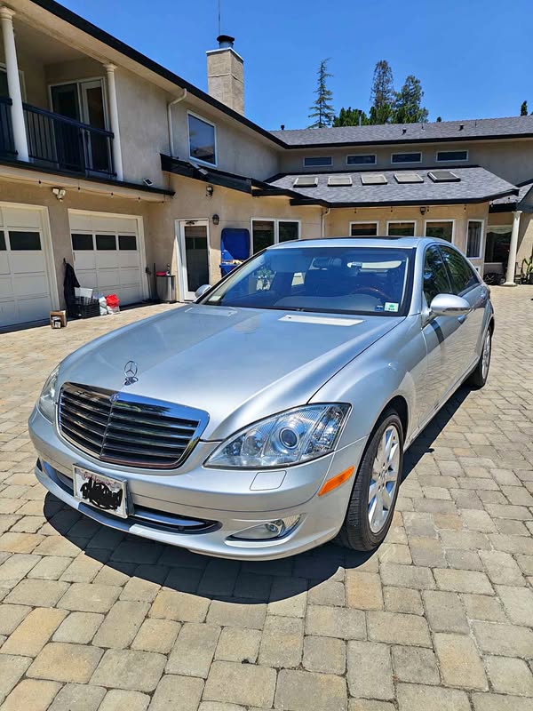2007 Mercedes-Benz S-Class - S 550 4MATIC Sedan 4D
