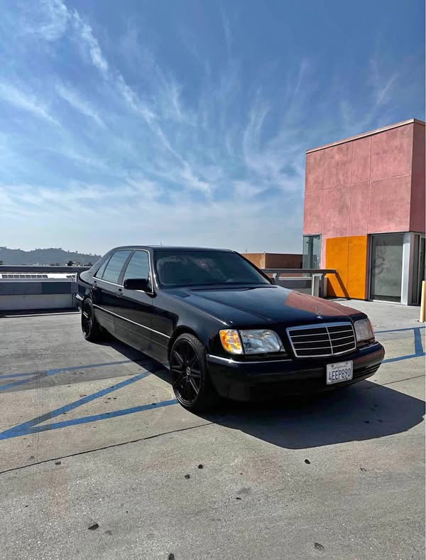 1999 Mercedes-Benz S-Class - S 320 LWB Sedan 4D