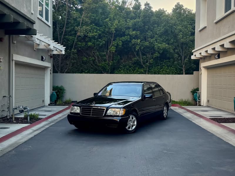 1999 Mercedes-Benz S-Class S 500 Sedan 4D
