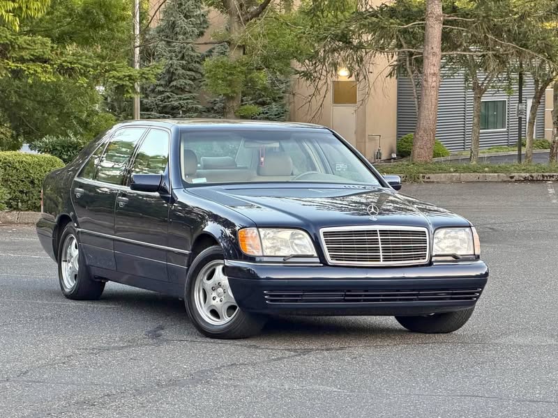 1999 Mercedes-Benz S-Class - S 320 Sedan 4D