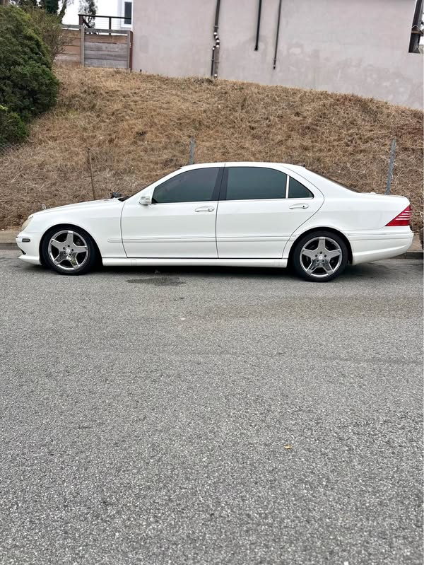 2005 Mercedes-Benz S-Class - S 500 Sedan 4D