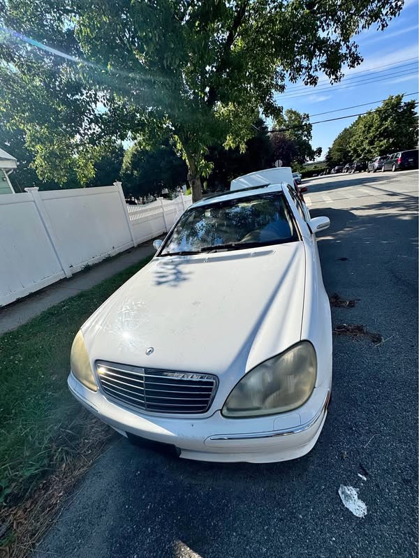 2002 Mercedes-Benz S-Class 430.130k miles runs and drive.