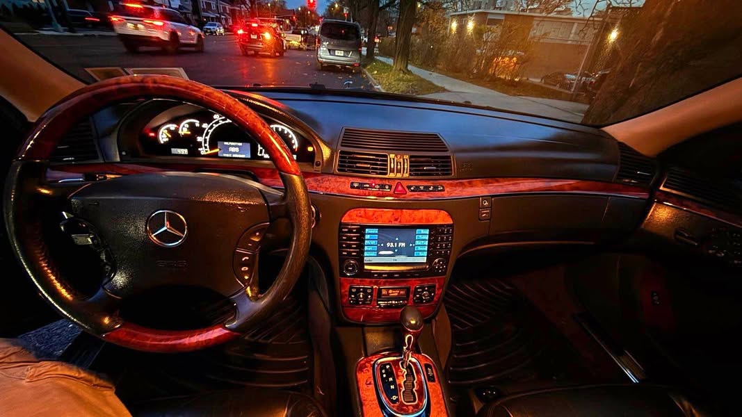 2005 Mercedes-Benz S-Class - S 500 Sedan 4D