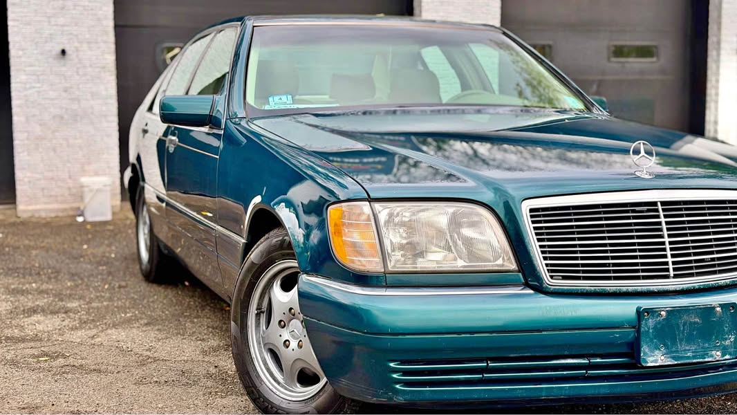 1998 Mercedes-Benz S-Class - S 320 Sedan 4D