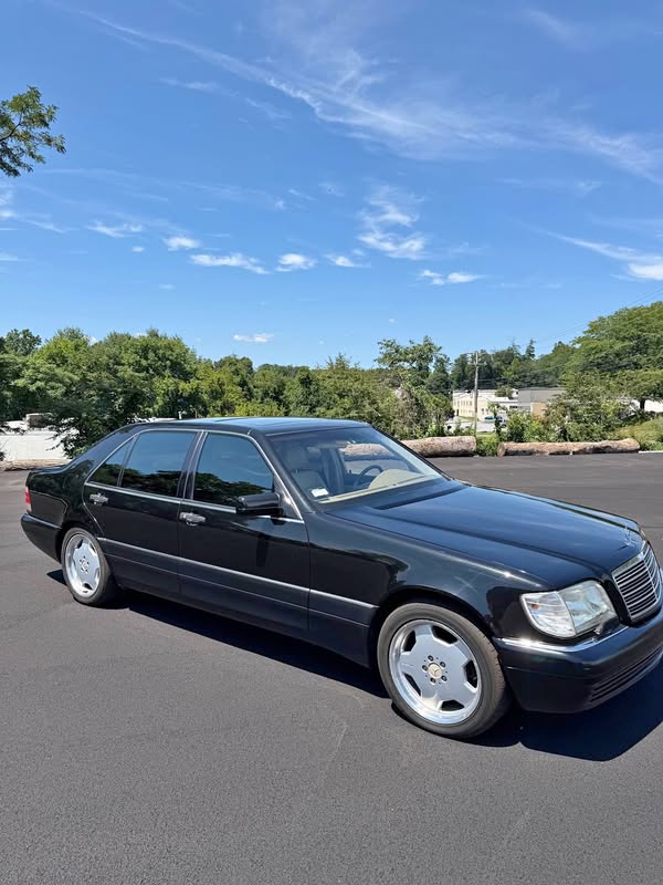 1999 Mercedes-Benz S-Class - S 500 Sedan 4D