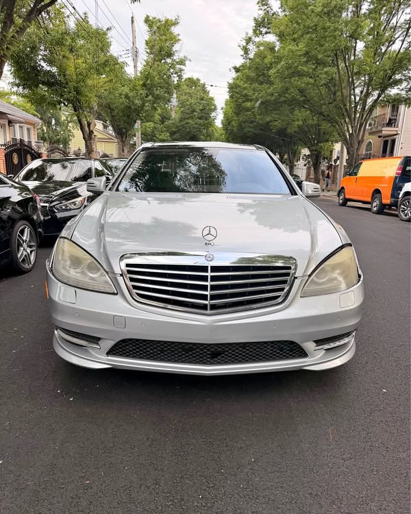2013 Mercedes-Benz S-Class - S 550 4MATIC Sedan 4D