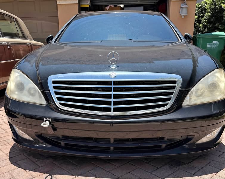2007 Mercedes-Benz S-Class - S 550 4MATIC Sedan 4D