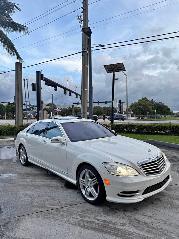 2013 Mercedes-Benz S-Class - S 350 BlueTEC 4MATIC Sedan 4D