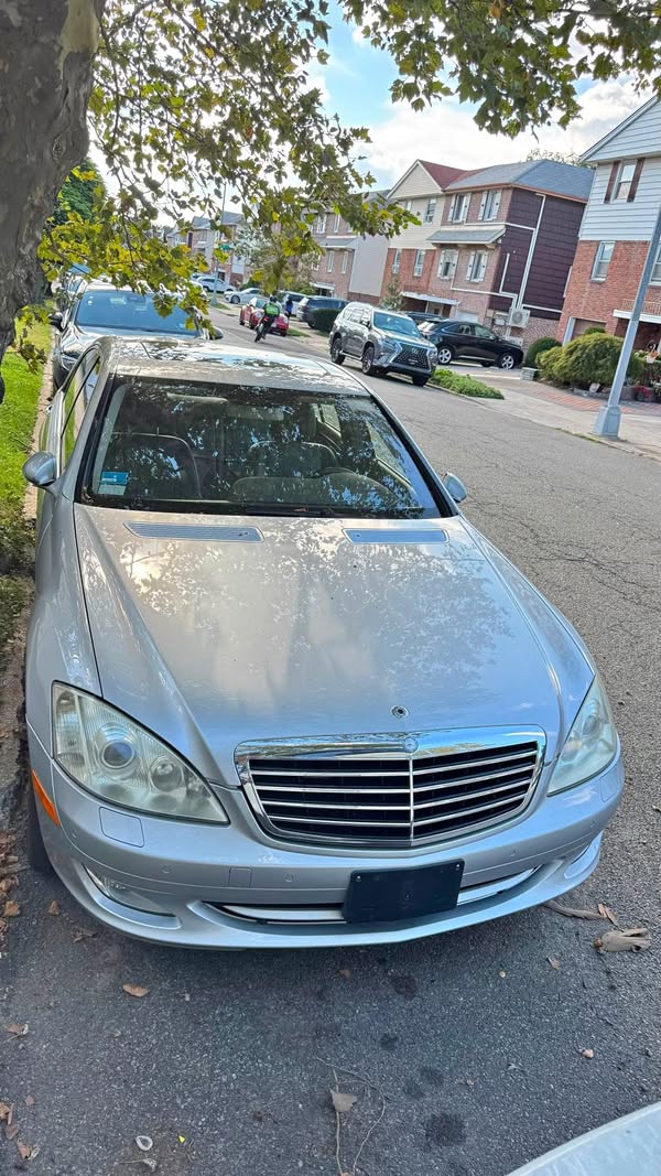 2008 Mercedes-Benz S-Class - S 550 4MATIC Sedan 4D