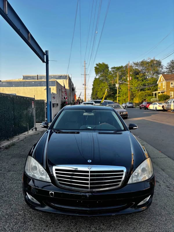 2009 Mercedes-Benz S-Class - S 550 4MATIC Sedan 4D