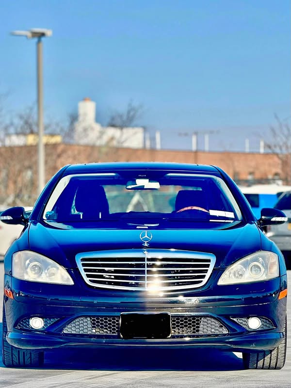 2009 Mercedes-Benz S-Class - S 550 4MATIC Sedan 4D