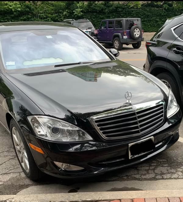 2007 Mercedes-Benz S-Class - S 550 4MATIC Sedan 4D