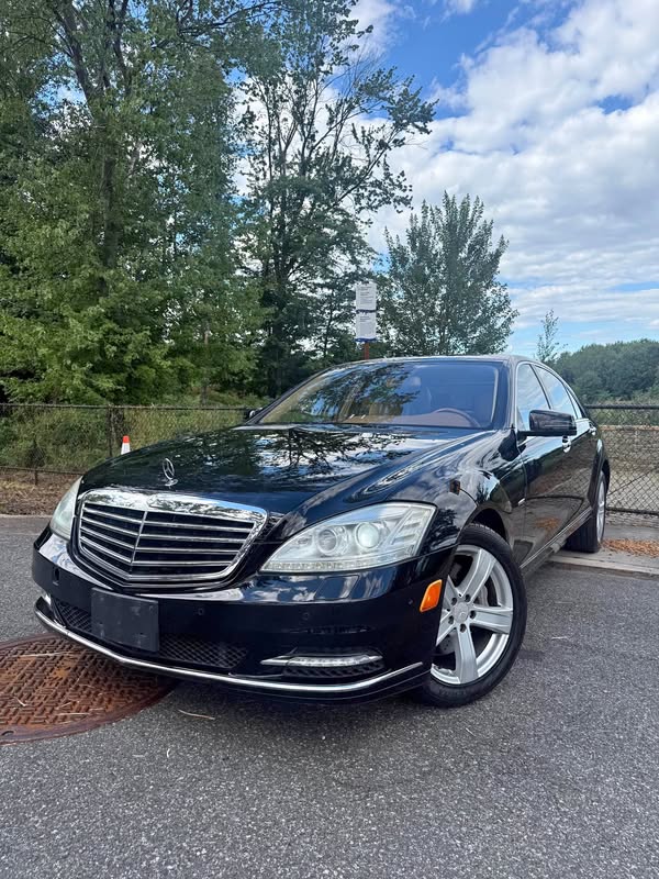 2012 Mercedes-Benz S-Class - S 550 4MATIC Sedan 4D