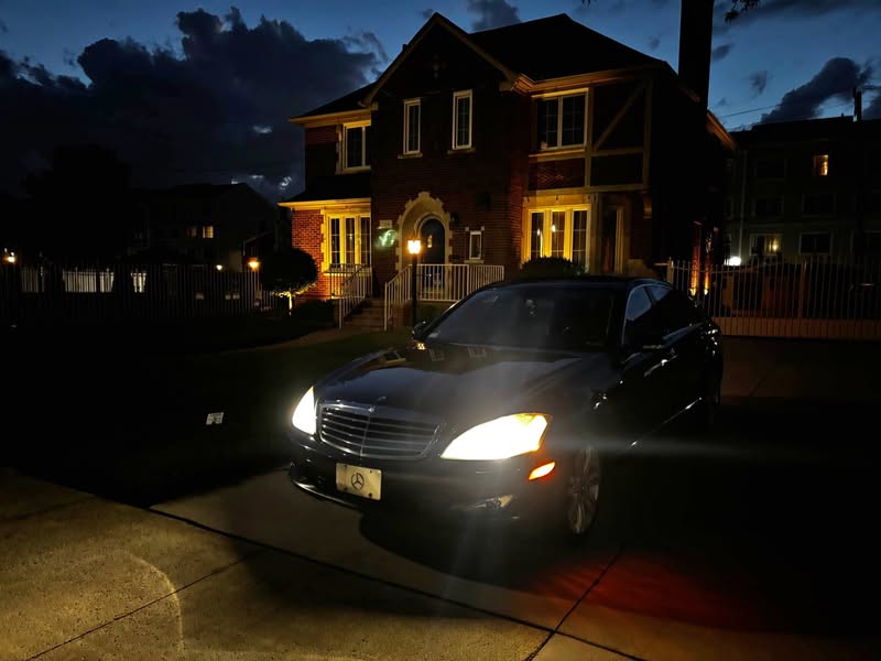 2008 Mercedes-Benz S-Class - S 550 4MATIC Sedan 4D