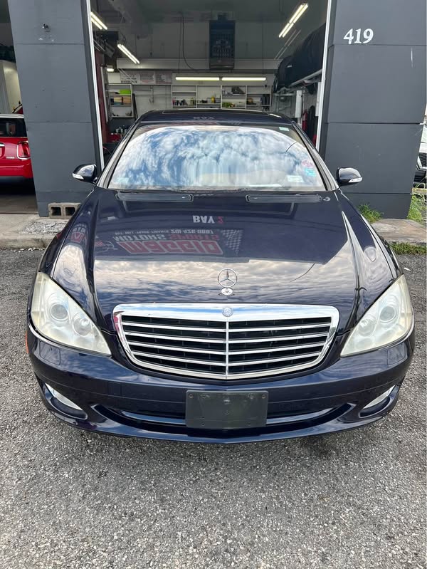 2008 Mercedes-Benz S-Class - S 550 4MATIC Sedan 4D