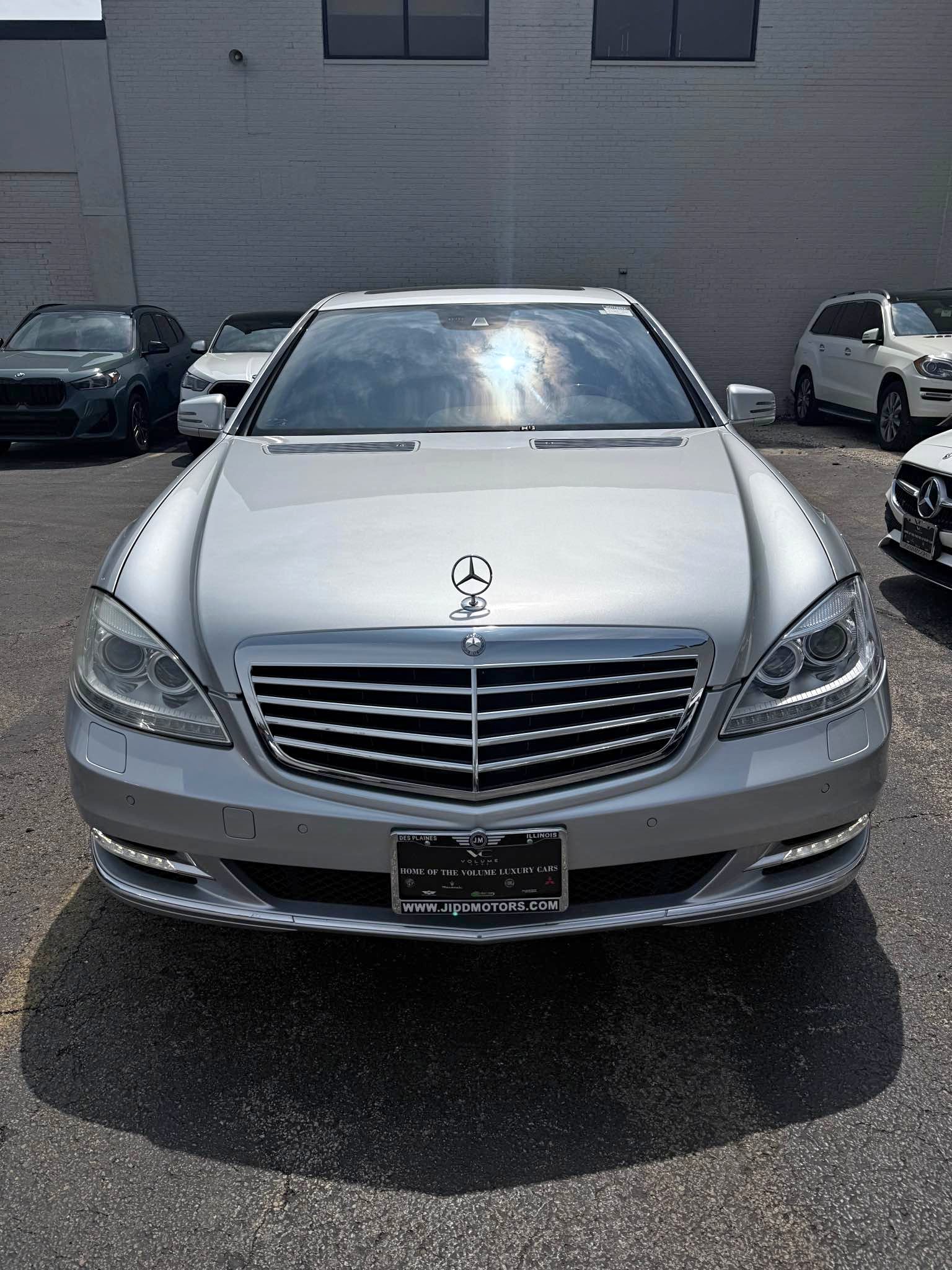 2010 Mercedes-Benz S-Class - S 400 Hybrid Sedan 4D