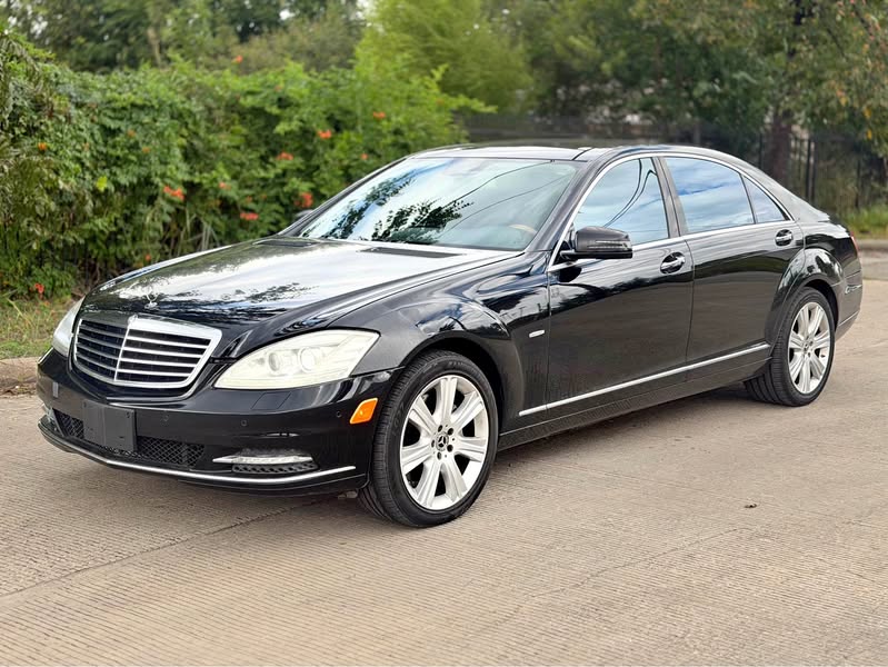2012 Mercedes-Benz S-Class - S 550 4MATIC Sedan 4D