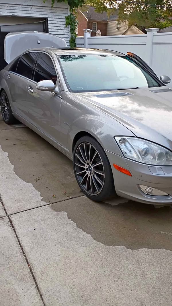 2007 Mercedes-Benz S-Class - S 550 Sedan 4D