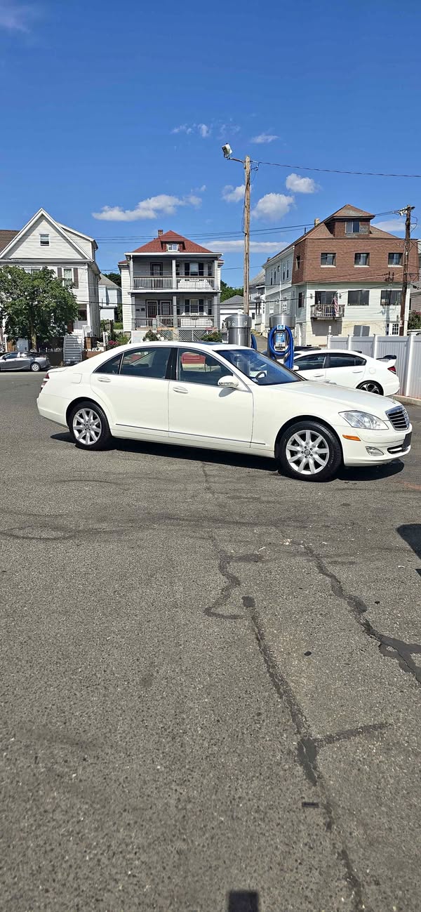2008 Mercedes-Benz S-Class - S 550 4MATIC Sedan 4D