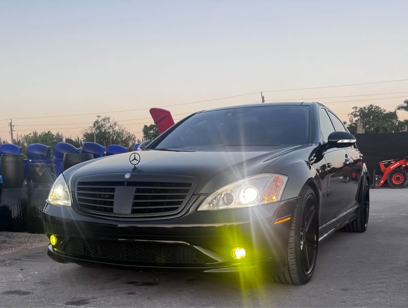 2009 Mercedes-Benz S-Class S 550 Sedan 4D