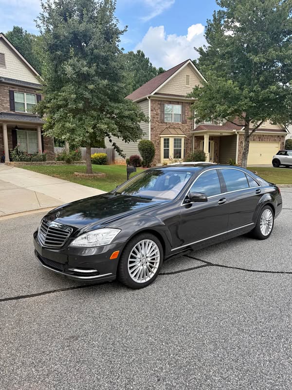 2010 Mercedes-Benz S-Class - S 550 Sedan 4D