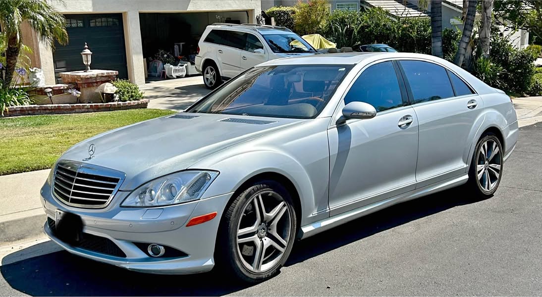 2009 Mercedes-Benz S-Class - S 500 Sedan 4D